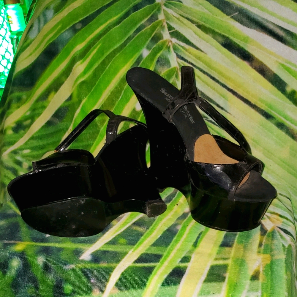 Platform wedge sandals